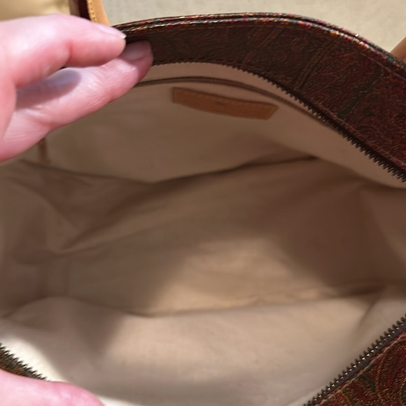 Etro signature canvas tote in burgundy - Picture 6 of 10